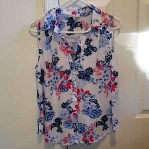 Ellie Floral Sleeveless Button-up